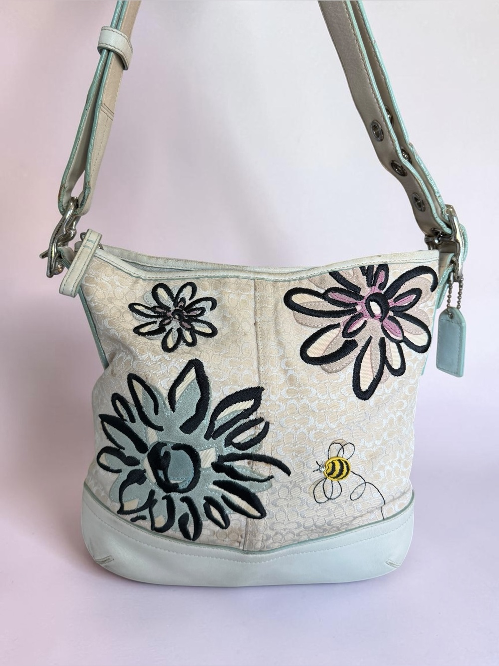 Coach Signature Floral Bee Duffle Crossbody F10871 – Embroidered Flowers